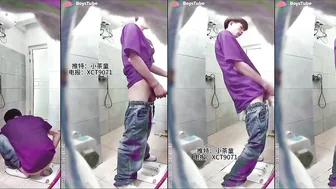 College student shows his dick