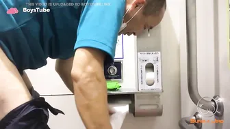 JP Toilet Spy Shitting 21