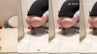 Chinese mastet poops on the floor