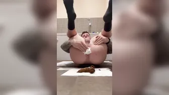 Master Leo's thick shit
