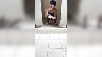 Chinese doorless squat toilet 10
