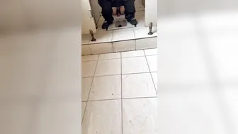 Chinese doorless squat toilet 21