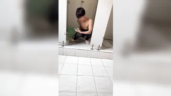 Chinese doorless squat toilet 26