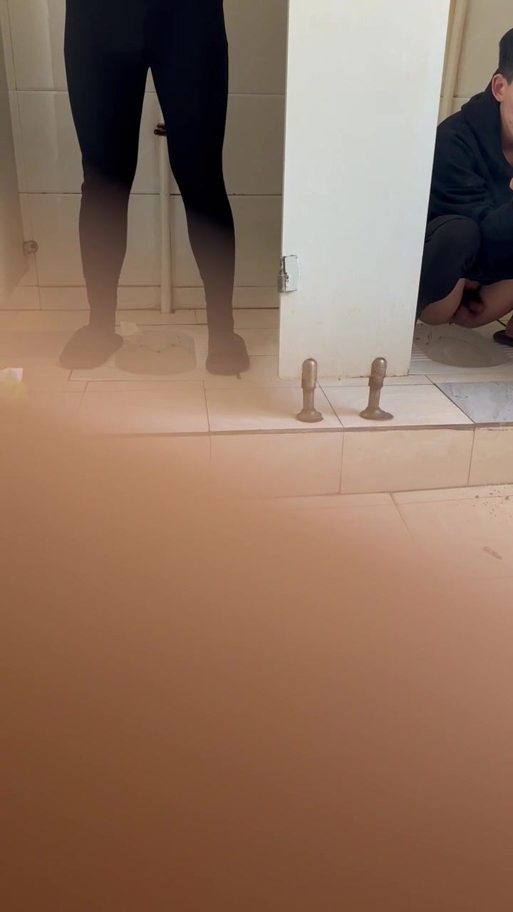 Chinese doorless squat toilet w/ shitting 2