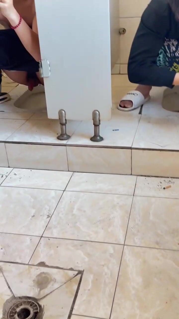 Chinese doorless squat toilet 44