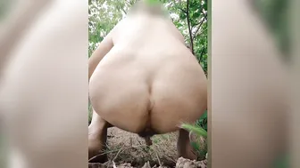 Outdoor shitting but gets horny for a wank midway