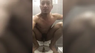 Malay Guy Shits