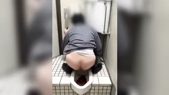 Japanese Guy Desperate Shits