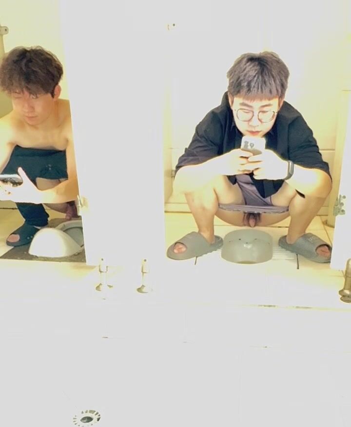 Chinese doorless squat toilet 62