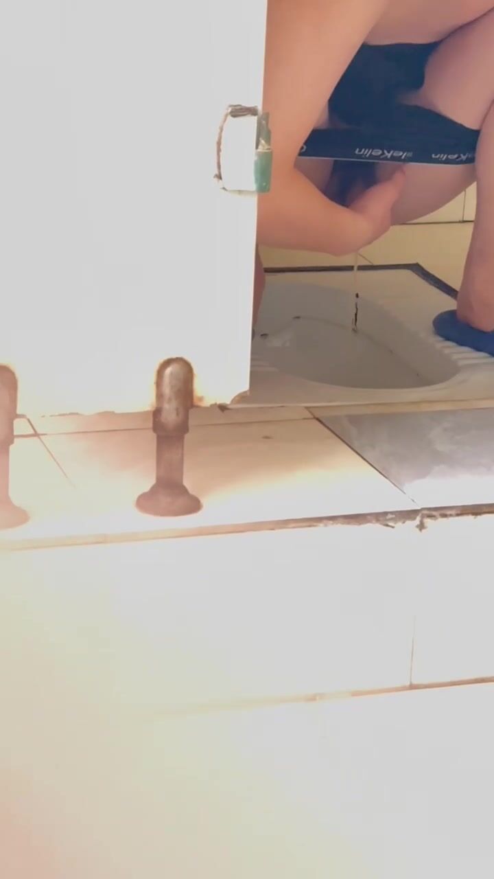 Chinese doorless squat toilet 66