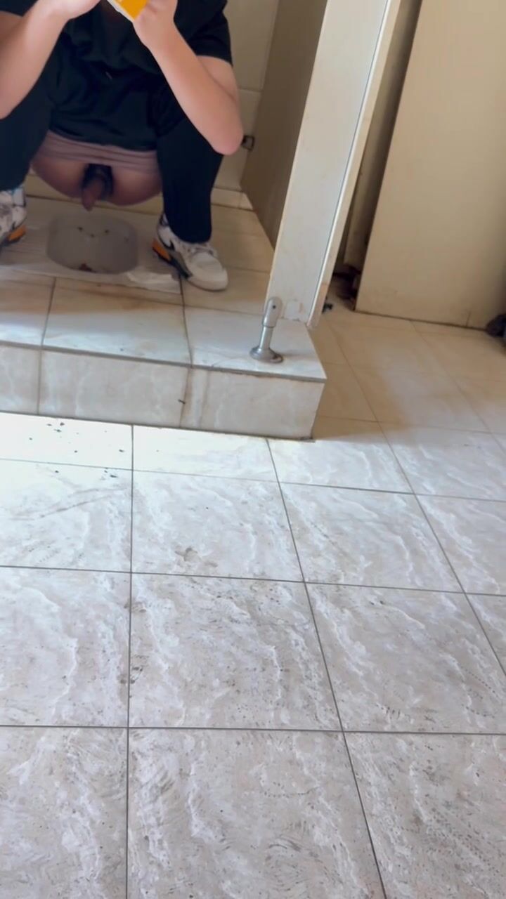 Chinese doorless squat toilet 70