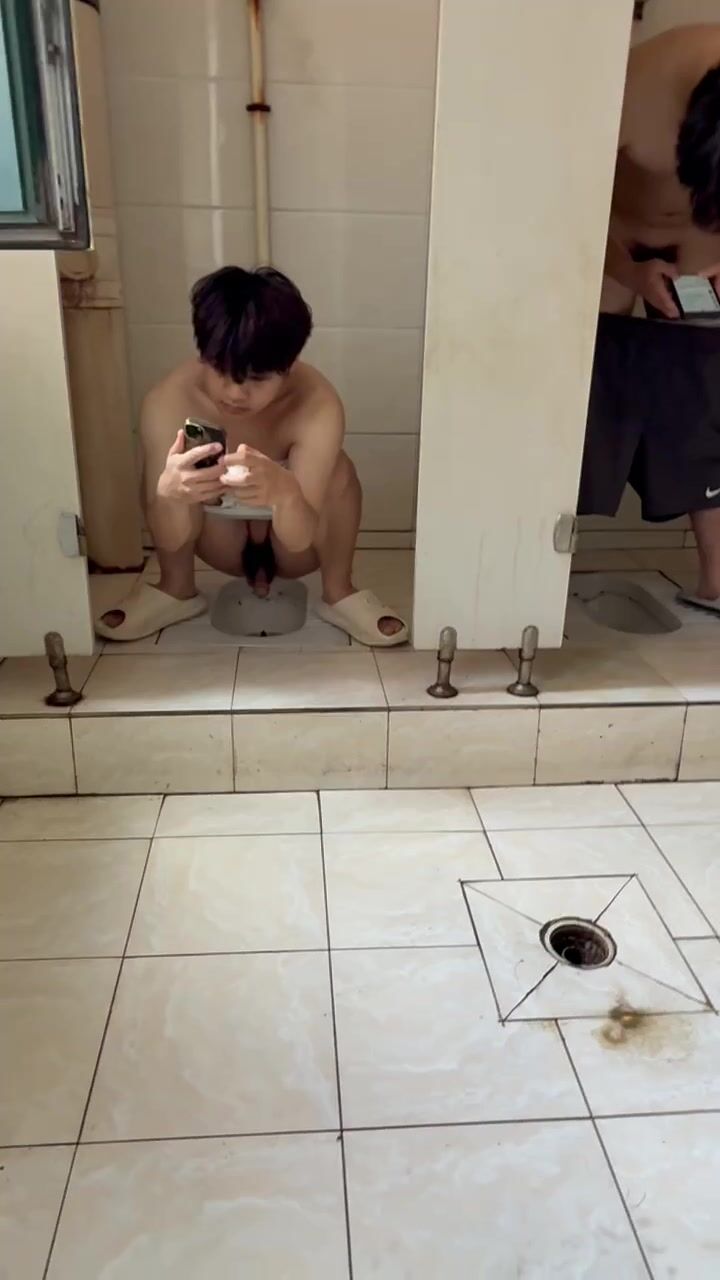 Chinese doorless squat toilet 74