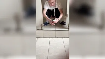 Chinese doorless squat toilet 77