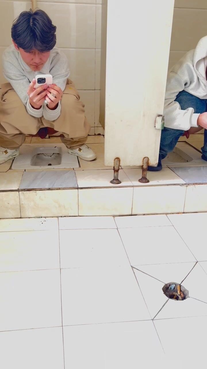 Chinese doorless squat toilet 78