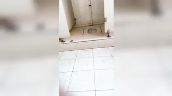 Chinese doorless squat toilet 81