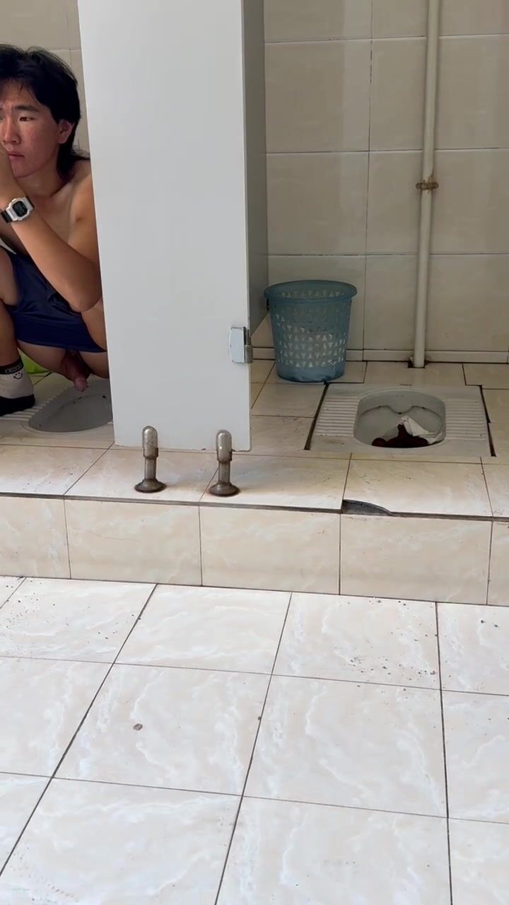 Chinese doorless squat toilet 95