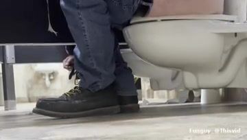 Loud Hover Poop