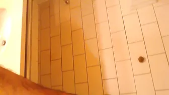 Hot Shitting Video 2