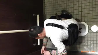 Japanese squat toilets 45