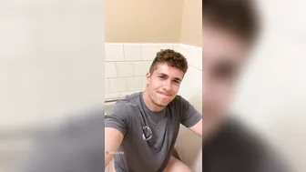 Canadian jock talks while pooping