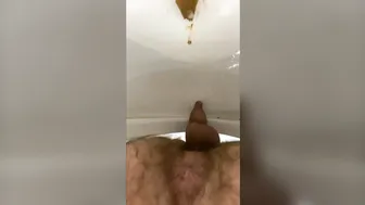 Canadian jock poops 43