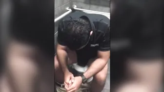 poop with firnds