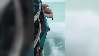 Pooping on sea