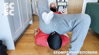 New King Dom Trackies Facesitting Farting