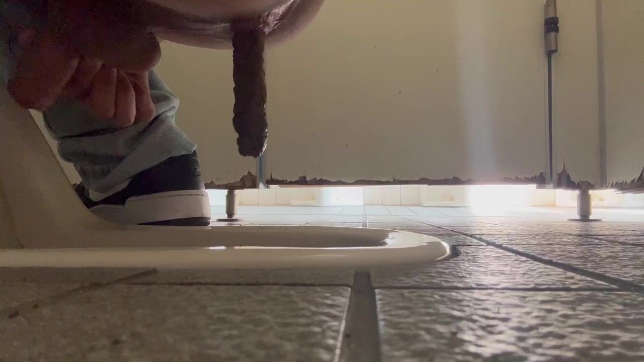 Japanese boy toilet 4
