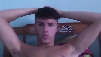 Hot British guy taking a dump and cumming