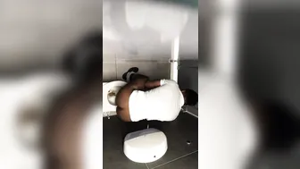 Amazing Squat Poop