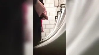 Peephole Pissers
