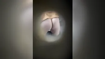 Spy Wiping Ass