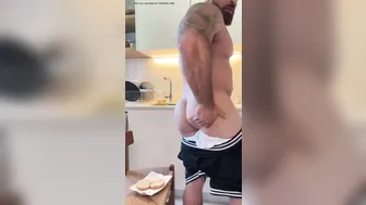 The most delicious burger from a muscle