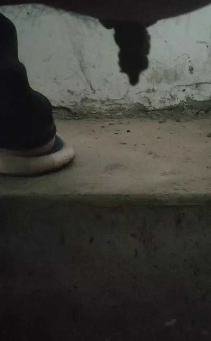 我朋友自拍的拉屎