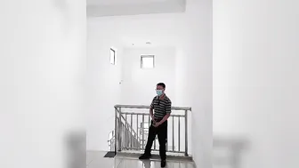 男人撸鸡巴