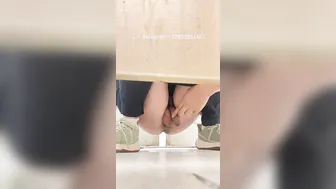 Male students are pissing in the toilet. 5