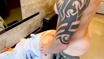 Slutty twink seduces Buff Scrumptious Daddy & gets what he wants